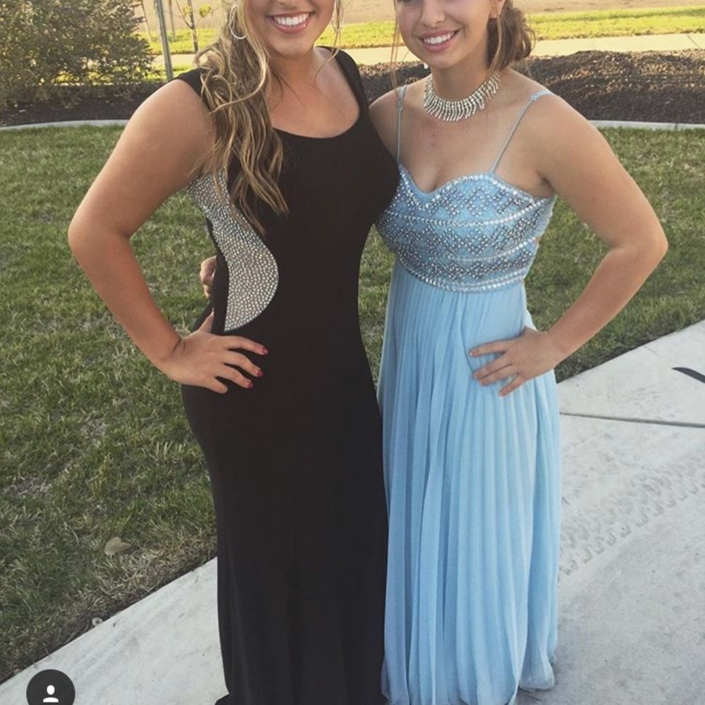 PROM DRESS! - Picture 6 of 6